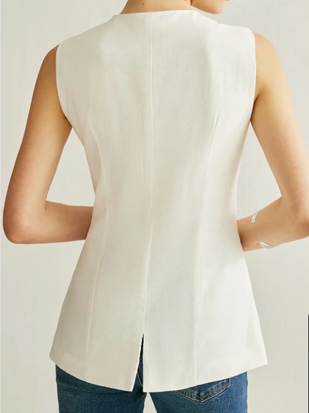 NWT - Commense Button Detail Sleeveless Vest - White - Size M (US 6) - Picture 11 of 11